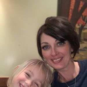 Meet your Posher, Felicia